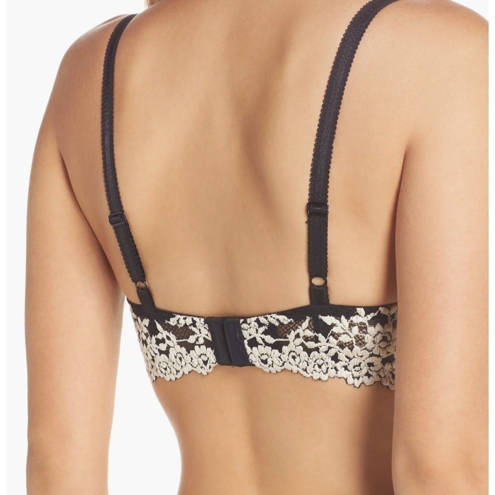 Wacoal Embrace Lace‎ Underwire Black/Cream Bra - Picture 2 of 8